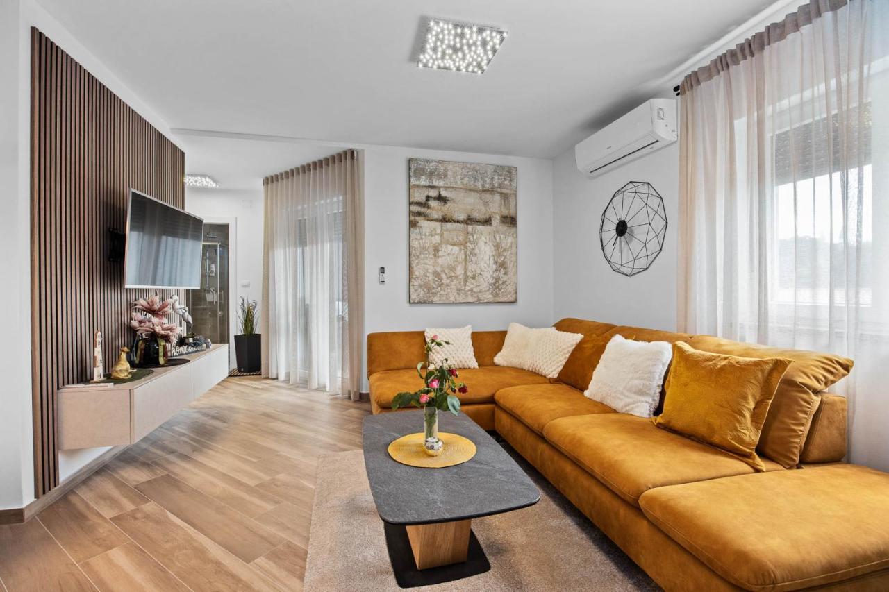 Leone Apartman *