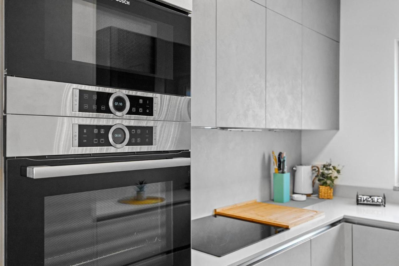 Leone Apartman