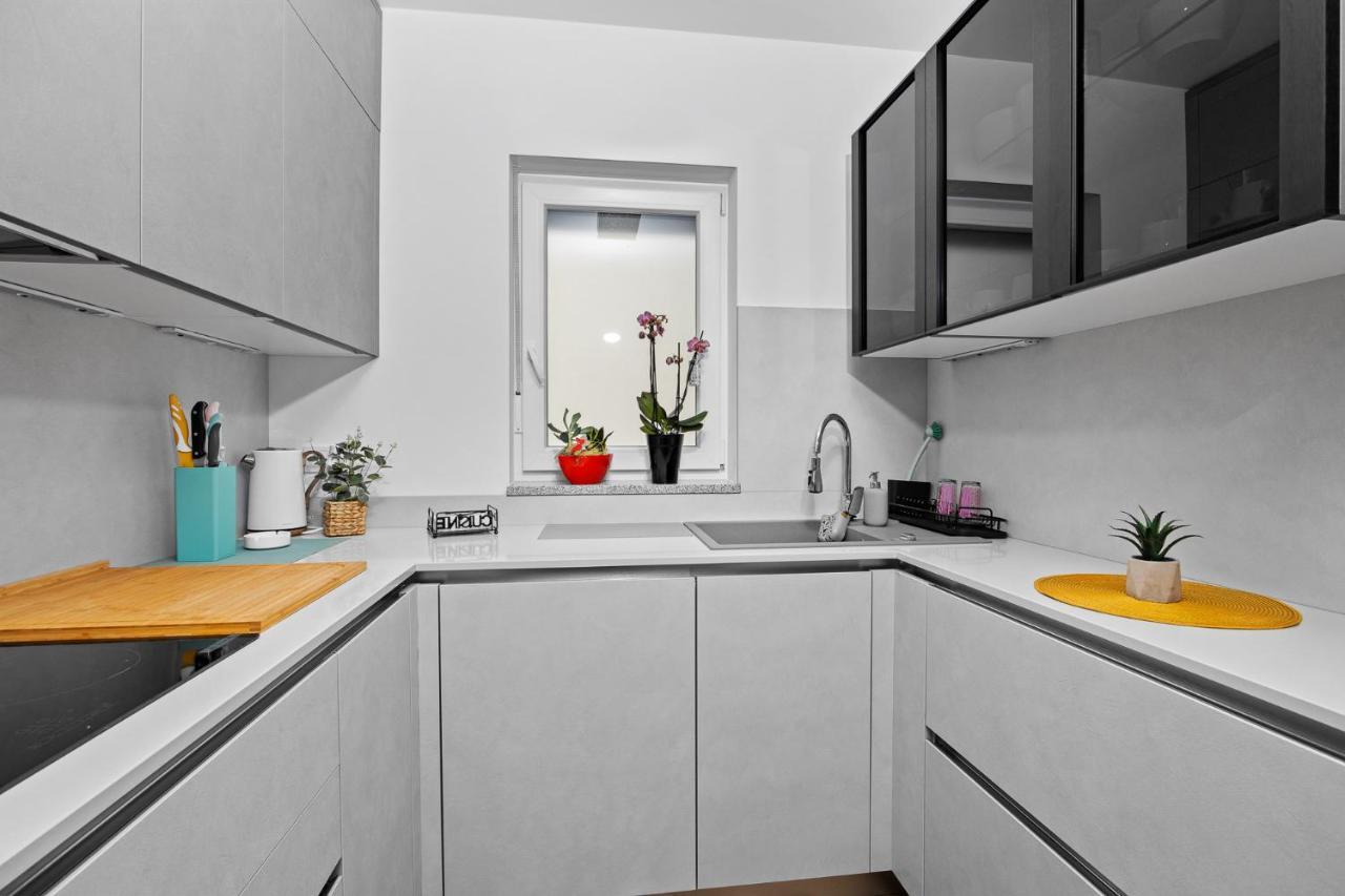 Leone Apartman